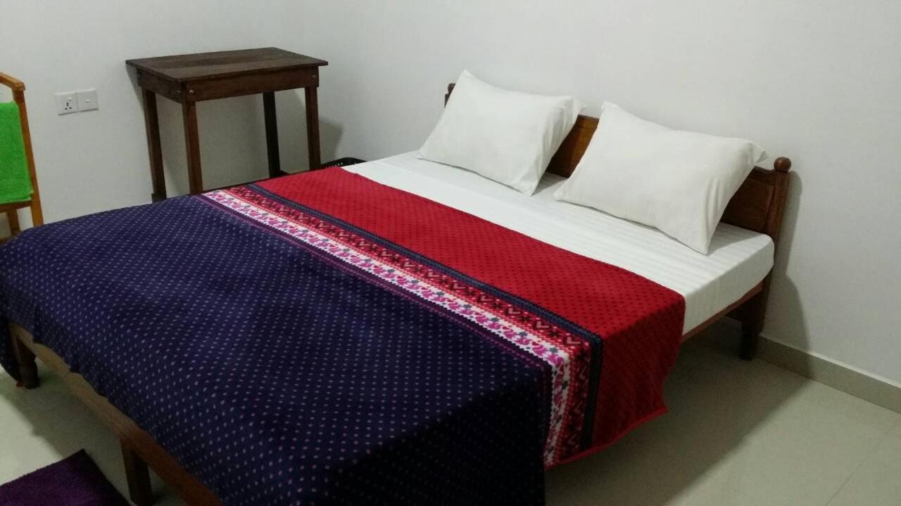 Tea Breeze Motel Nallathanniya Extérieur photo