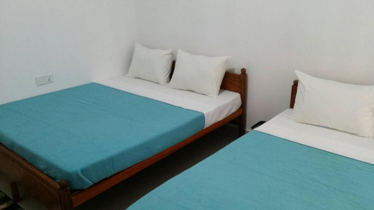 Tea Breeze Motel Nallathanniya Extérieur photo